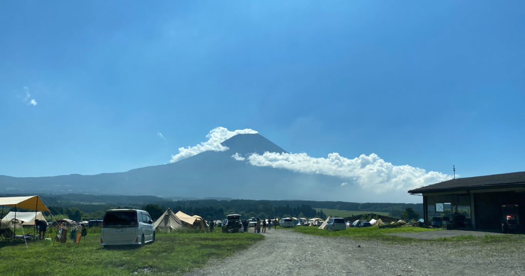 ふもとっぱらキャンプ場から見る富士山